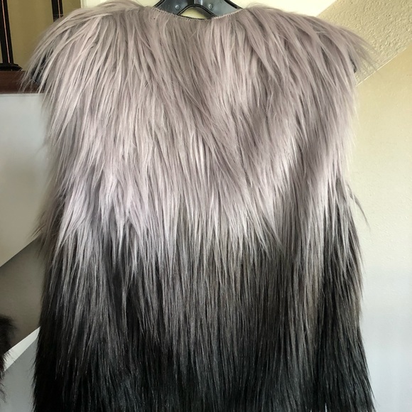 BCBGMAXAZRIA fur ombré vest - Picture 3 of 3